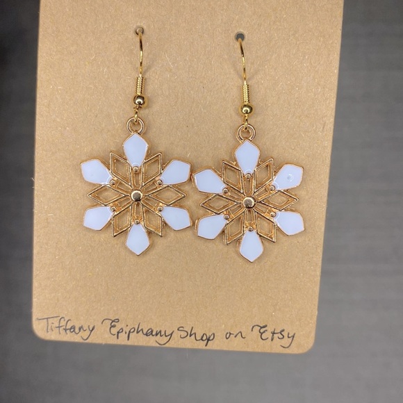 White and Gold Snowflake Earrings Hypoallergenic NWT - Picture 3 of 3